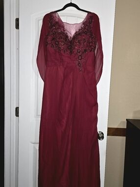 Elegant Burgundy Evening Red Dress, Size 10 NWT